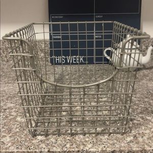 Scoop Wire Storage Basket